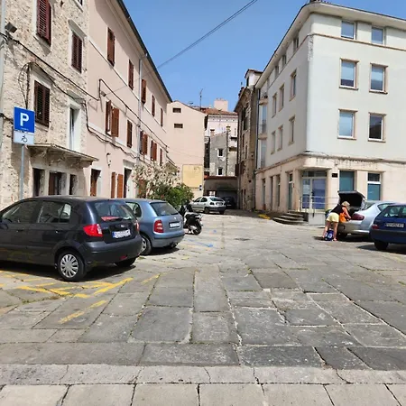 Vecchio Mercato * Pula